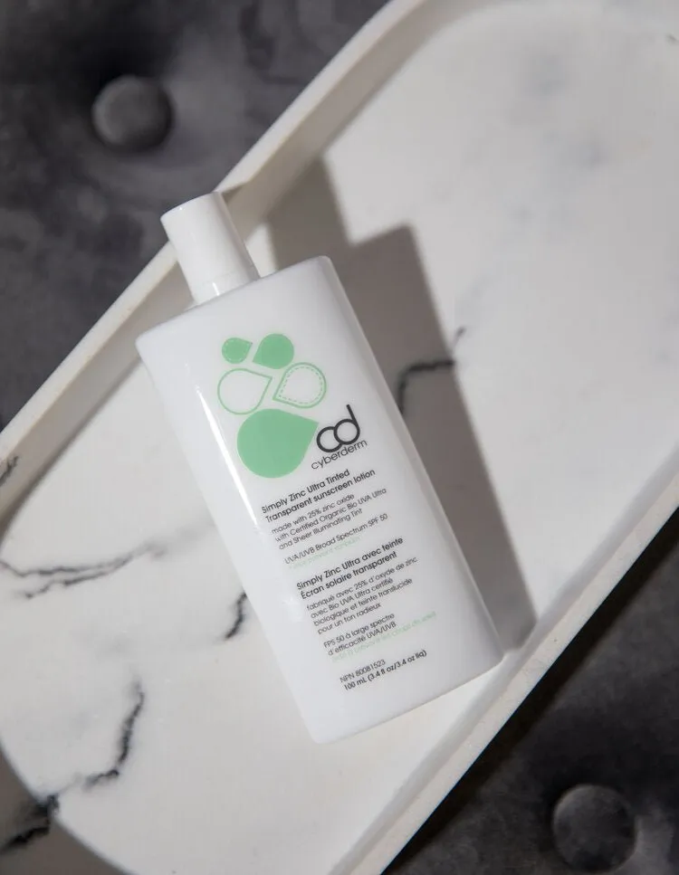 Simply Zinc Ultra Tinted SPF 50